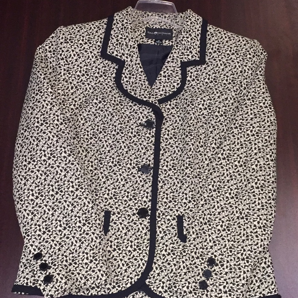 Sag Harbor Women’s Suit